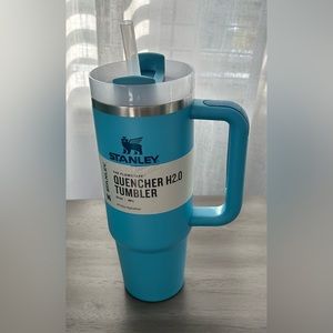 Stanley The Flowstate Quencher H2.0 Tumbler 30 oz
